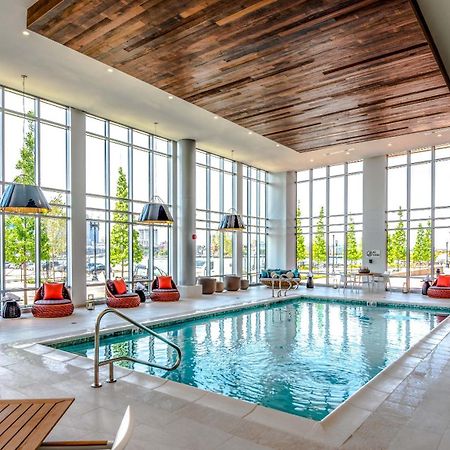 Global Luxury Suites East Бостон Экстерьер фото